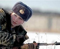 Украинская армия - одна из первых в мире по количеству женщин 